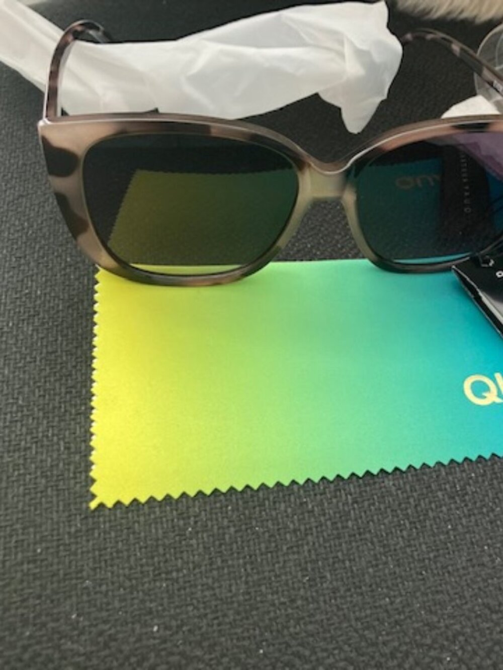 New Quay Sunglasses (Ever After) Cat-Eye - Picture 3 of 11